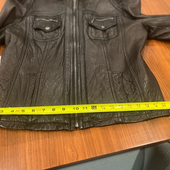 Vintage black leather jacket - Picture 4 of 4